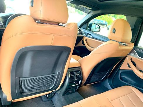 Used 2023 BMW X4 xDrive30i w/ M Sport Package AWD/4WD image 14