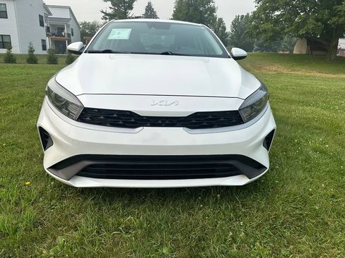Used 2022 Kia Forte LXS FWD image 8