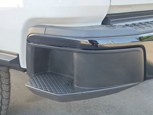 Used 2023 Chevrolet Colorado Trail Boss w/ Advanced Trailering Package image 27