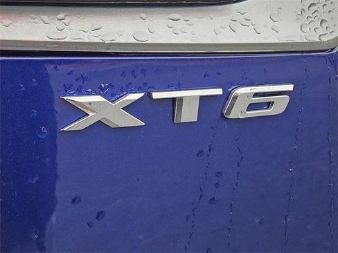 Certified 2025 Cadillac XT6 Premium Luxury image 16