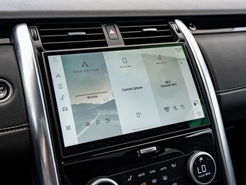 Used 2023 Land Rover Discovery HSE R-Dynamic image 35