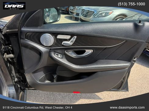 Used 2017 Mercedes-Benz C 300 4MATIC Sedan image 38