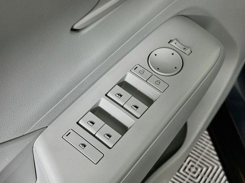 Used 2024 Hyundai Kona SEL AWD/4WD image 17