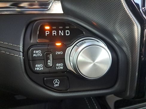 Used 2024 RAM 1500 Limited AWD/4WD image 34
