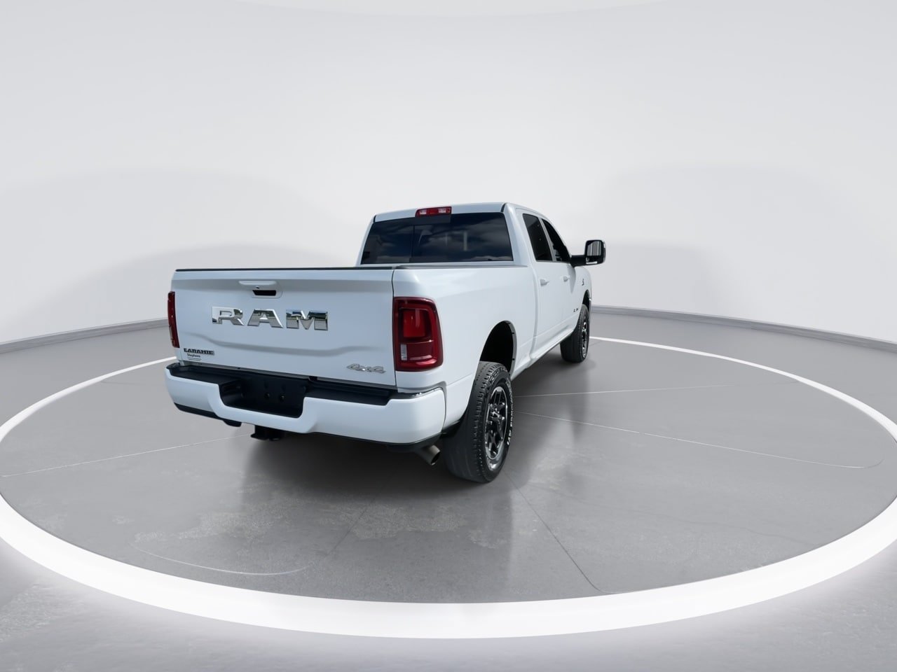 Used 2026 RAM 2500 Laramie AWD/4WD image 18