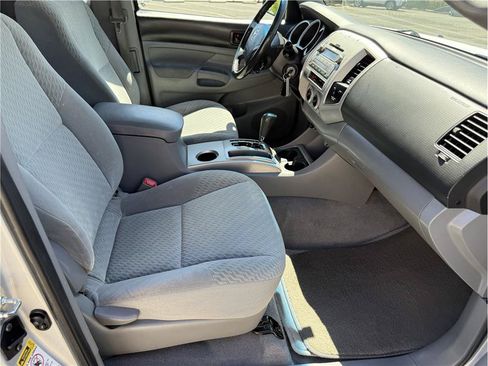 Used 2010 Toyota Tacoma 2WD Access Cab image 15