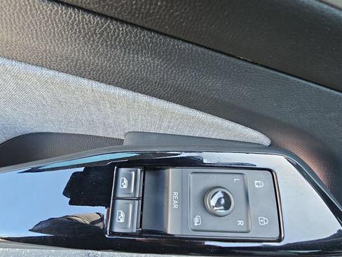 Certified 2023 Volkswagen ID.4 Pro RWD image 27