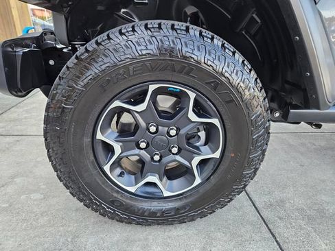 Used 2023 Jeep Wrangler Unlimited Rubicon 4xe w/ Cold Weather Group AWD/4WD image 9