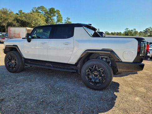 New 2026 GMC Hummer EV 4x4 Crew Cab image 8