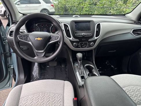 Used 2022 Chevrolet Equinox LT FWD image 12