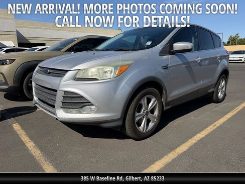 Used 2016 Ford Escape SE image 1