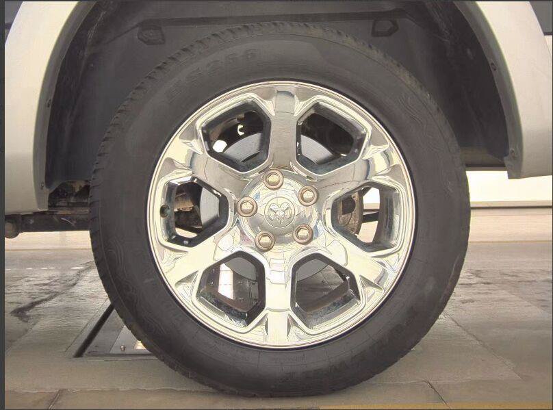 Used 2017 RAM 1500 Laramie w/ Convenience Group AWD/4WD image 11
