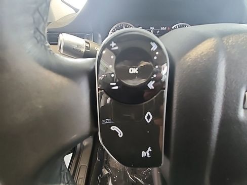 Used 2020 Land Rover Range Rover Velar R-Dynamic S image 28