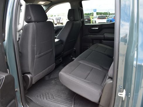 Used 2025 Chevrolet Silverado 1500 Custom Trail Boss w/ Dark Appearance Package AWD/4WD image 29
