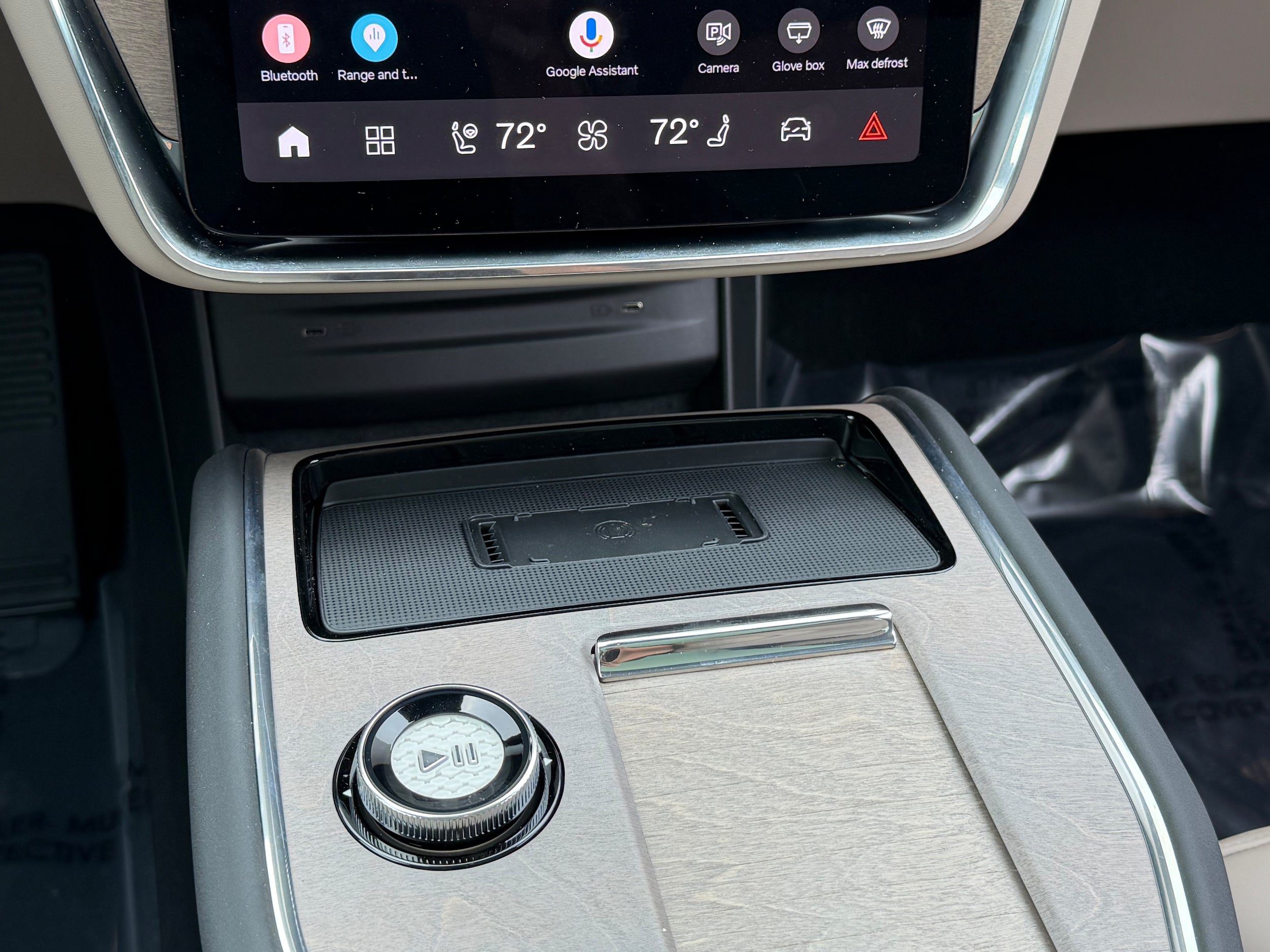 New 2026 Volvo EX90 Plus RWD image 14