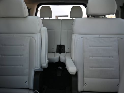 Used 2025 Hyundai Santa Fe Calligraphy image 12