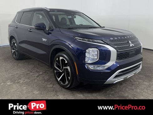 Used 2025 Mitsubishi Outlander SEL AWD/4WD image 1