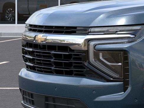 New 2026 Chevrolet Suburban LS image 13