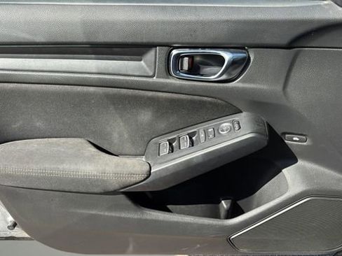 Used 2022 Honda Civic LX image 13