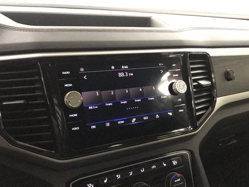 Used 2023 Volkswagen Atlas SE w/ Panoramic Sunroof Package FWD image 27