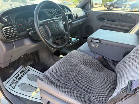 Used 2001 Dodge Ram 1500 Truck 4x4 Quad Cab image 32