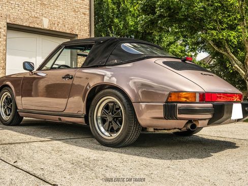 Used 1988 Porsche 911 Carrera RWD image 14