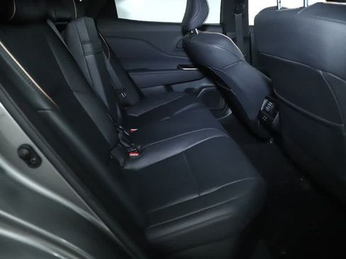 Certified 2023 Toyota Tacoma SR AWD/4WD image 34