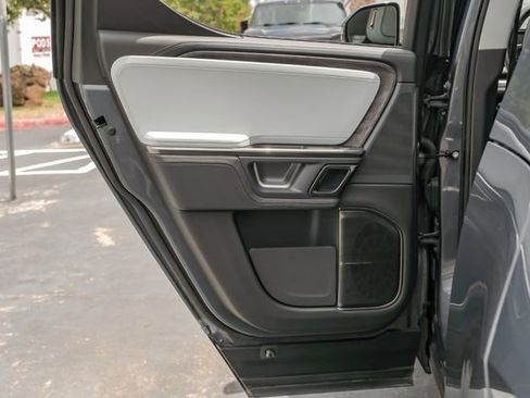 Used 2023 Rivian R1T Adventure image 58