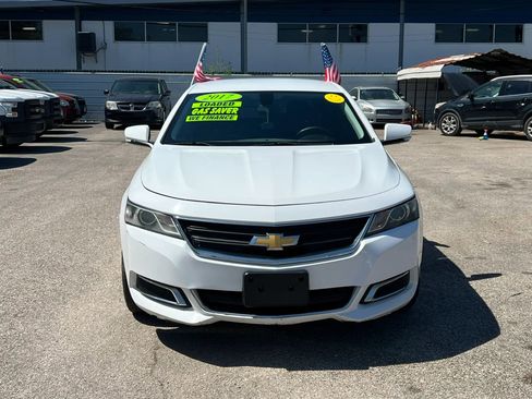 Used 2017 Chevrolet Impala LT image 3