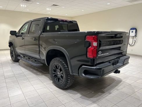 Certified 2022 Chevrolet Silverado 1500 ZR2 AWD/4WD image 3