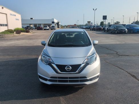 Used 2019 Nissan Versa Note SV FWD image 2