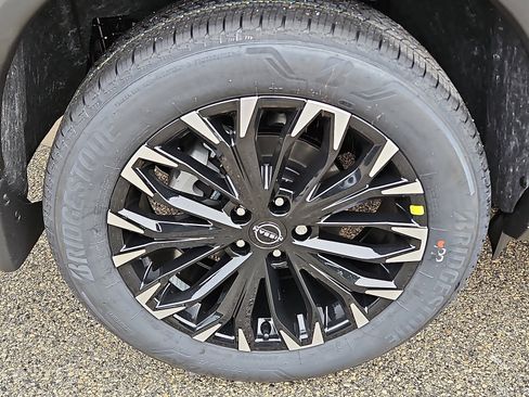 New 2026 Nissan Rogue SV image 7