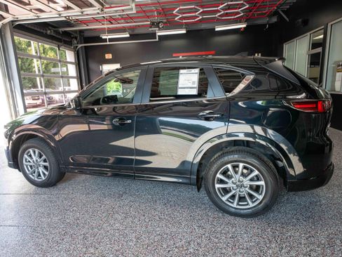 Used 2025 MAZDA CX-5 AWD 2.5 S w/ Preferred Package image 2
