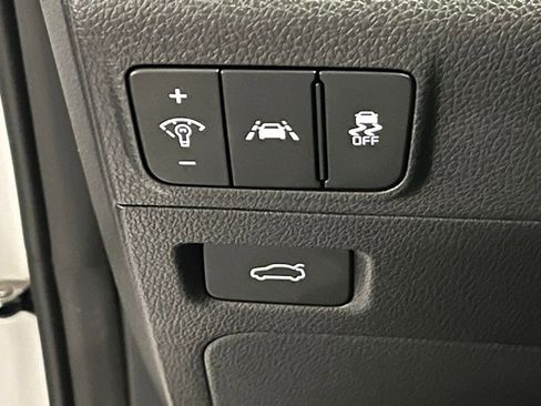 Used 2023 Kia K5 GT-Line image 16