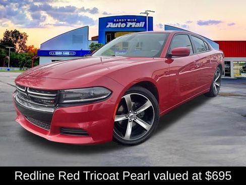 Used 2017 Dodge Charger SE image 2