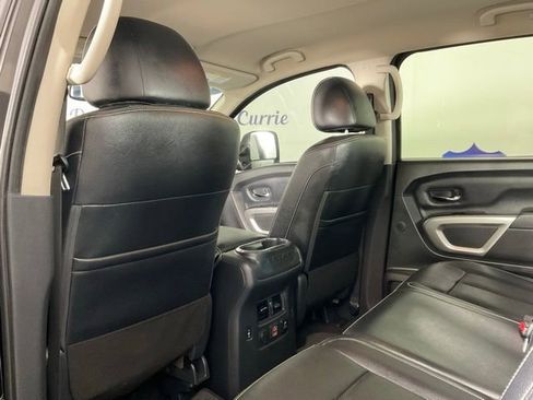 Used 2019 Nissan Titan PRO-4X w/ Pro-4x Convenience Package image 15