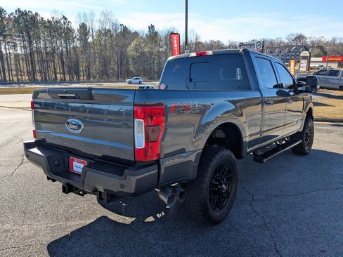 Used 2019 Ford F250 Lariat w/ Lariat Ultimate Package image 5