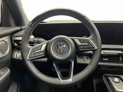 Used 2025 Buick Enclave Avenir w/ Super Cruise Package image 18