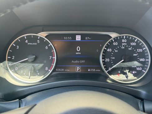 Used 2022 Nissan Sentra SV FWD image 17