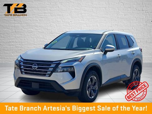 Used 2025 Nissan Rogue SV AWD/4WD image 1