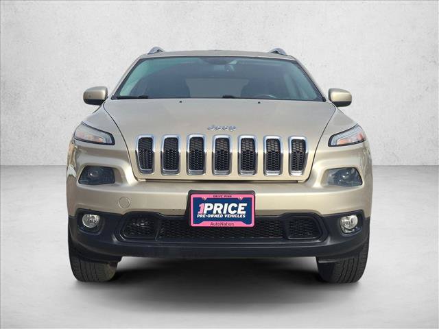 Used 2014 Jeep Cherokee Latitude w/ Comfort/Convenience Group AWD/4WD image 2