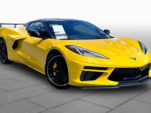 Used 2025 Chevrolet Corvette Stingray Premium Conv w/ 3LT RWD image 3