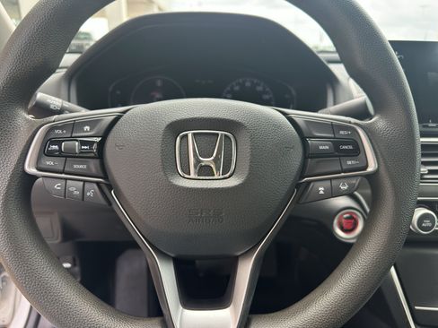 Used 2019 Honda Accord LX image 16