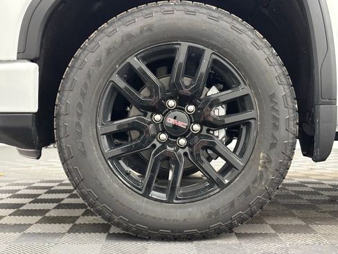 New 2026 GMC Sierra 1500 Elevation image 13