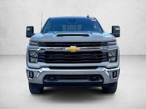 Certified 2024 Chevrolet Silverado 2500 LT w/ Convenience Package AWD/4WD image 3