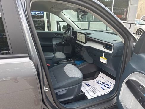 New 2025 Ford Maverick XLT w/ XLT Luxury Package image 25