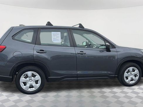 Used 2022 Subaru Forester AWD/4WD image 4
