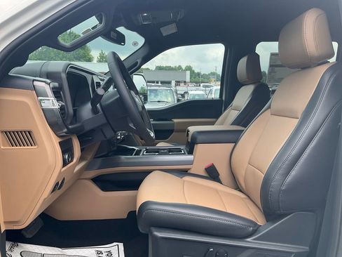 New 2026 Ford F350 Lariat w/ Lariat Premium Package AWD/4WD image 16