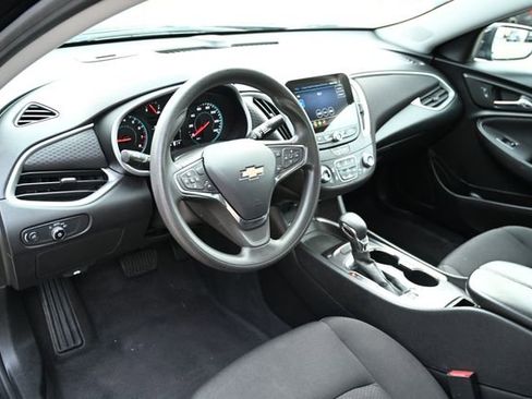 Used 2023 Chevrolet Malibu LT image 22