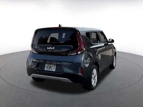 Used 2025 Kia Soul LX w/ LX Technology Package image 13